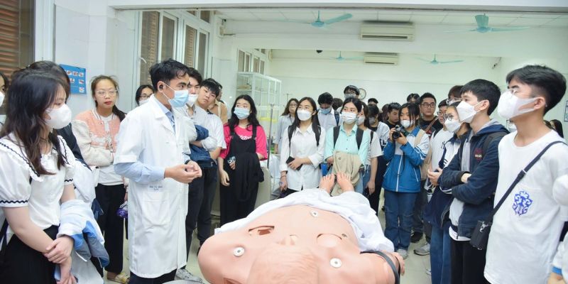 Chính sách giáo dục mới - Vừa học vừa thực hành